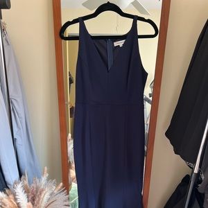 Gorgeous navy dress!